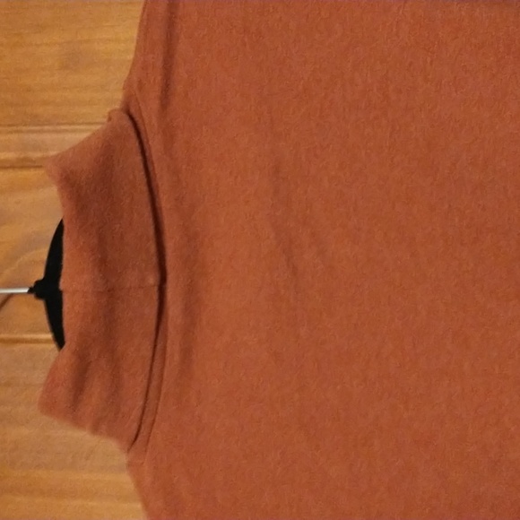 Woolrich woman's size M cotton long sleeve turtle neck top, clay heather tagless - Picture 11 of 12